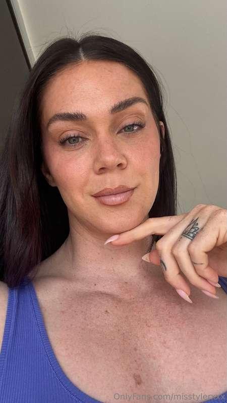 What do my eyes tell you?😈