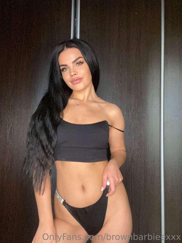 Check out my friend @angelicalena

She's a sexy Ukrainian gi..