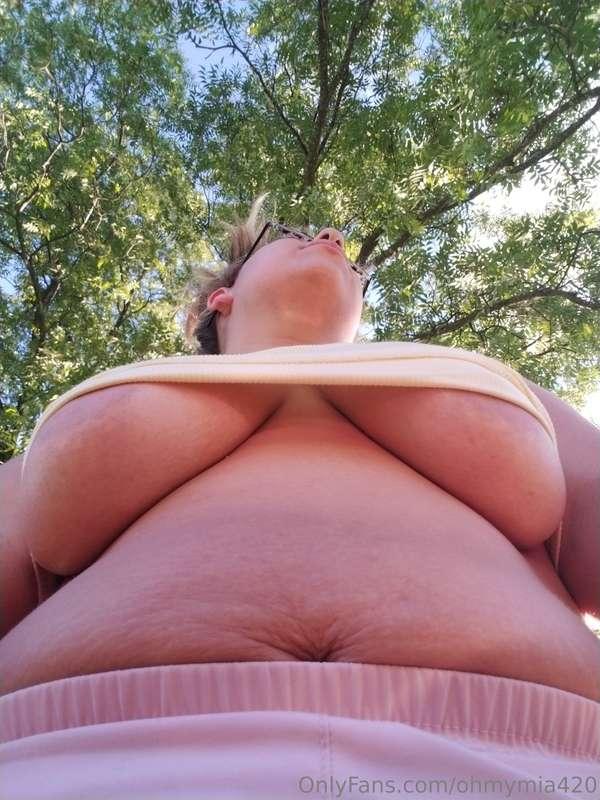 Under boob