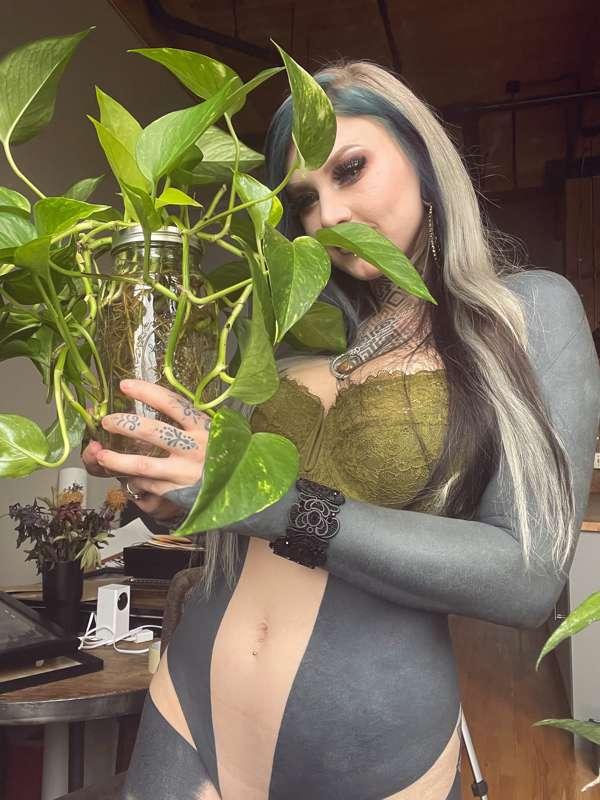 Got a new plant baby today! 🌿 I mostly spend my free time ha..