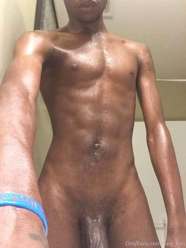 After Shower Photoshoot out now :)