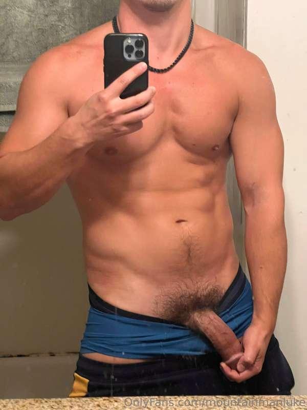 Good Morning Studs! I need someone to come take care of this..