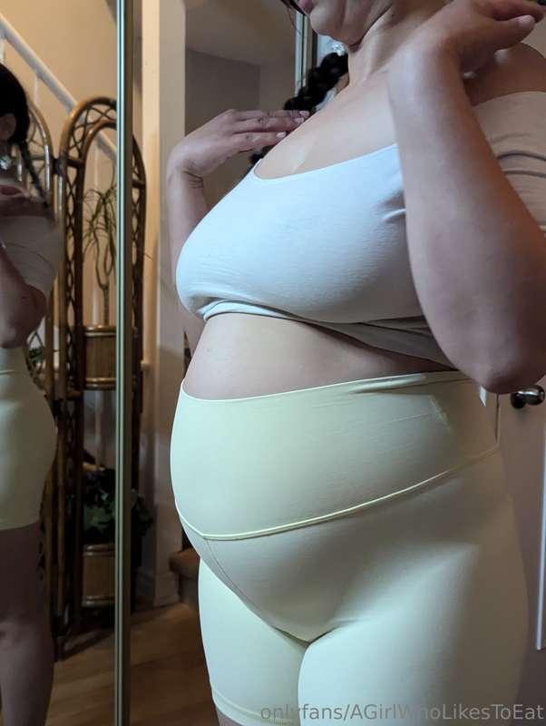 agirlwholikestoeat image #0