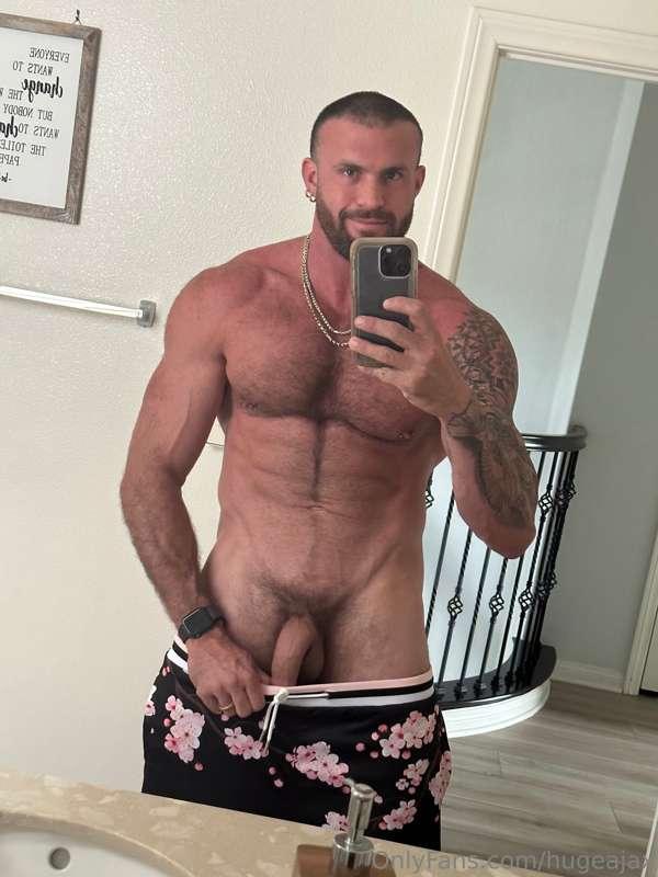 Want to see me pull it out and play with it?