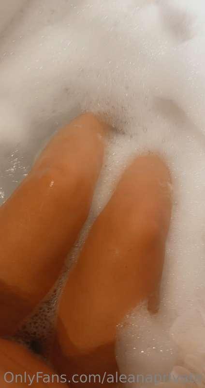 Bath earlier 🐱🤪