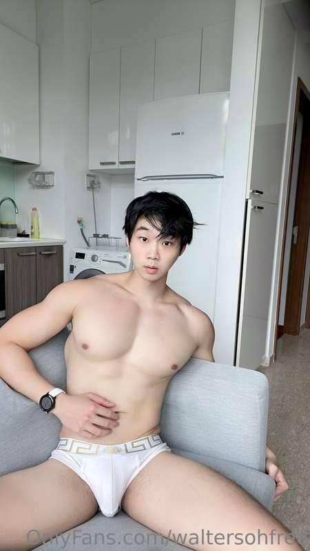 Showing you more of me here in OF. Btw, my VIPs get a specia..