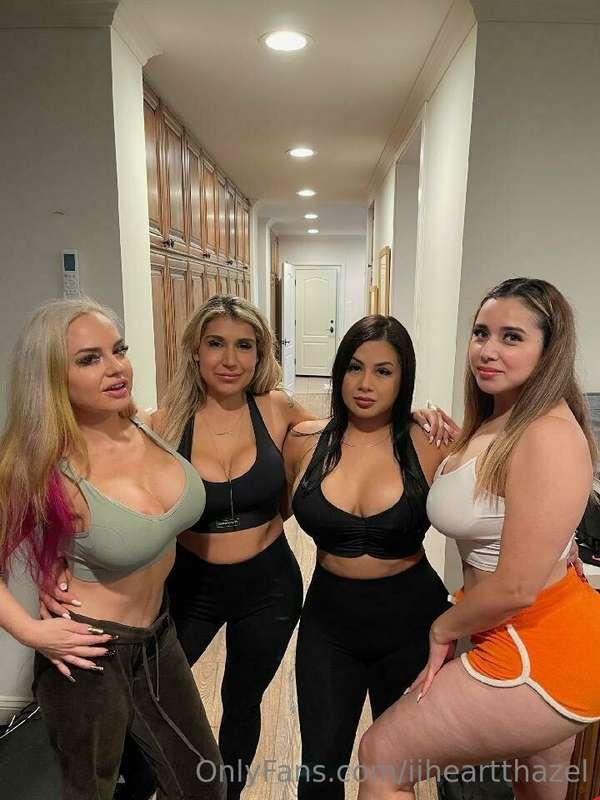 Don't miss our live @7 on https://onlyfans.com/alexataylorfr..