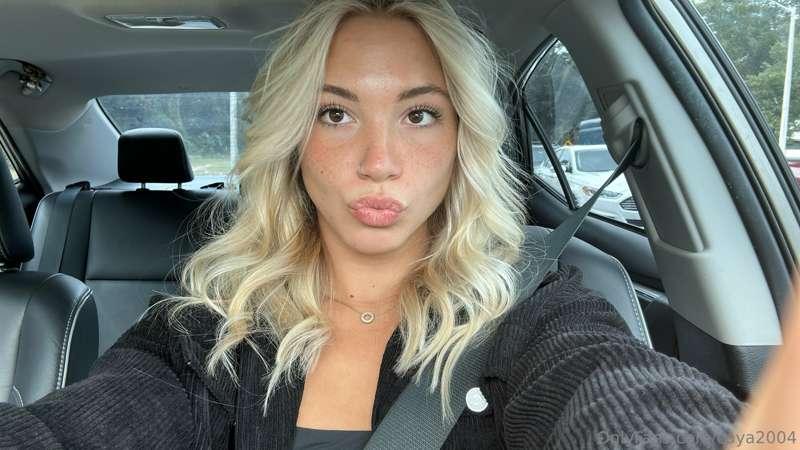 Pouted lips 'cause I'd love a kiss 😘