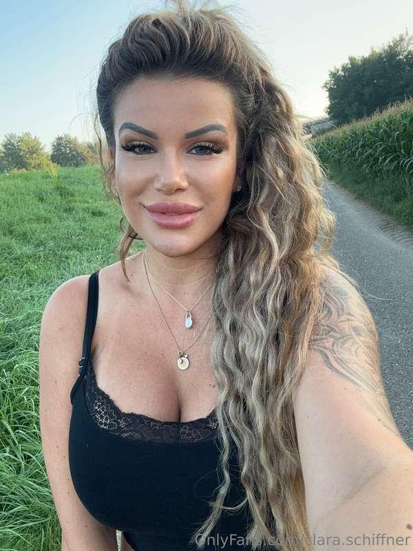 Ein kleiner Spaziergang am Abend, bevor ich zu dir in den Ch..