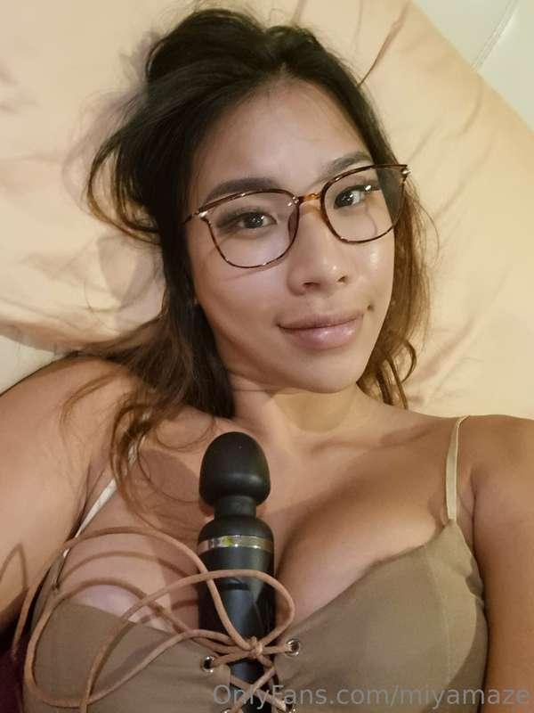 Do you want to control my toys? Text me for video call & con..