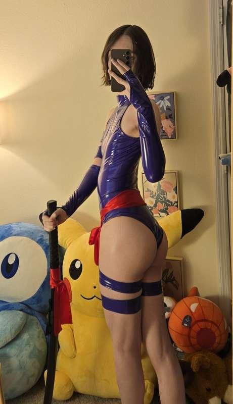 Extra psylocke photo!
