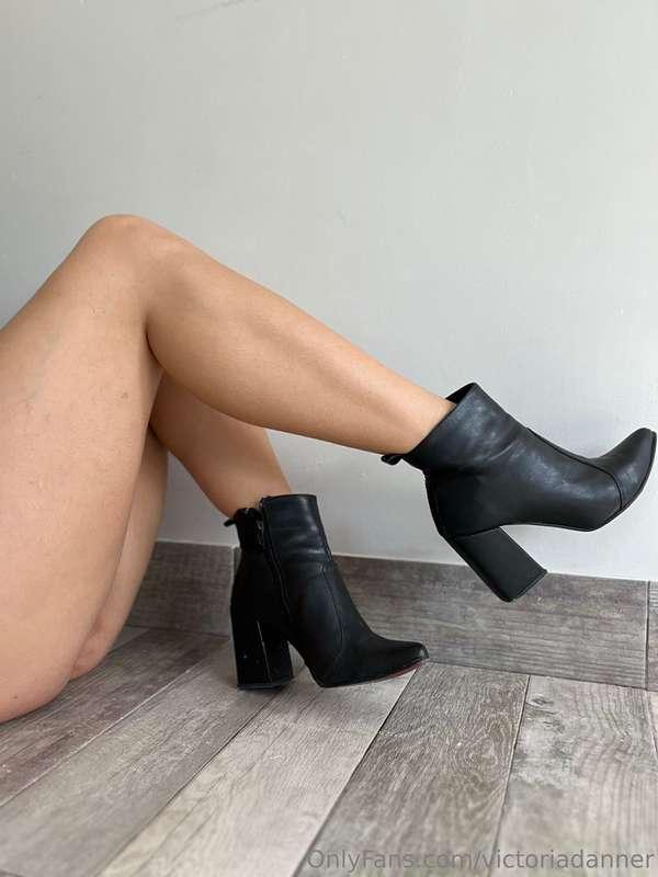 Lie down! I'll put my boots on your face so you can lick the..