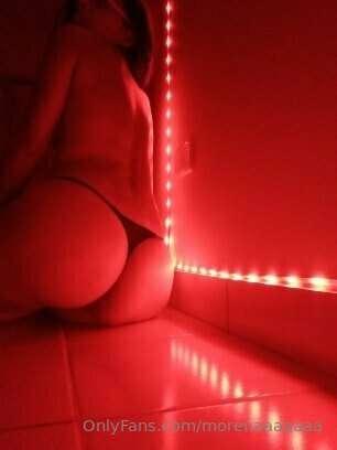 BABY VOY A ESTAR HACIENDO VIVO DENTRO DE MEDIA HSSSSSS❤️❤️ E..