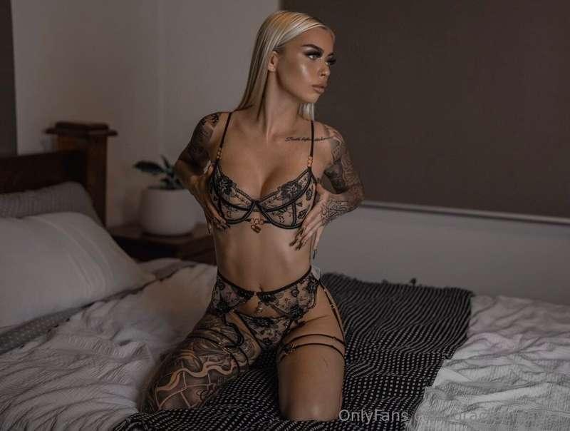 do you like this set 😌✨🖤