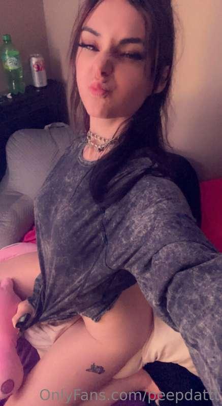 peepdattt image #2