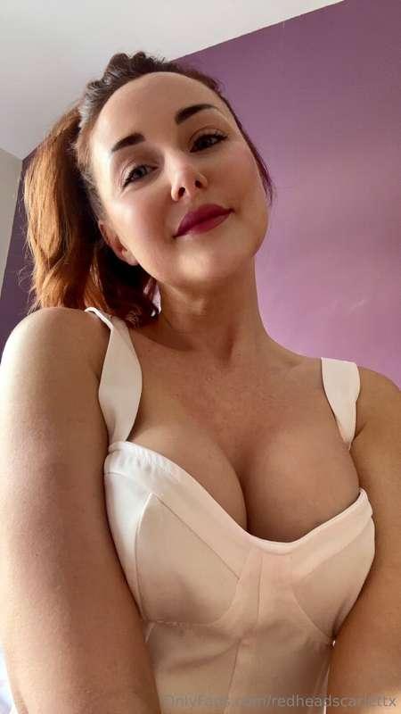 Wanna cum hang out with me? 