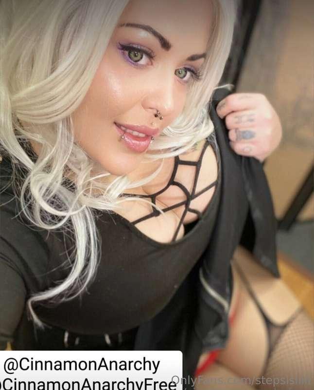 𝐒𝐄𝐗 𝐓𝐀𝐏𝐄𝐒 𝐔𝐍𝐋𝐎𝐂𝐊𝐄𝐃: @cinnamonanarchy
𝐒𝐍𝐄𝐀𝐊 𝐏𝐄𝐄𝐊: @cinnamonan..