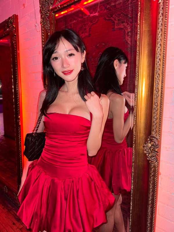 I got my red dress on tonight ❤️🎵