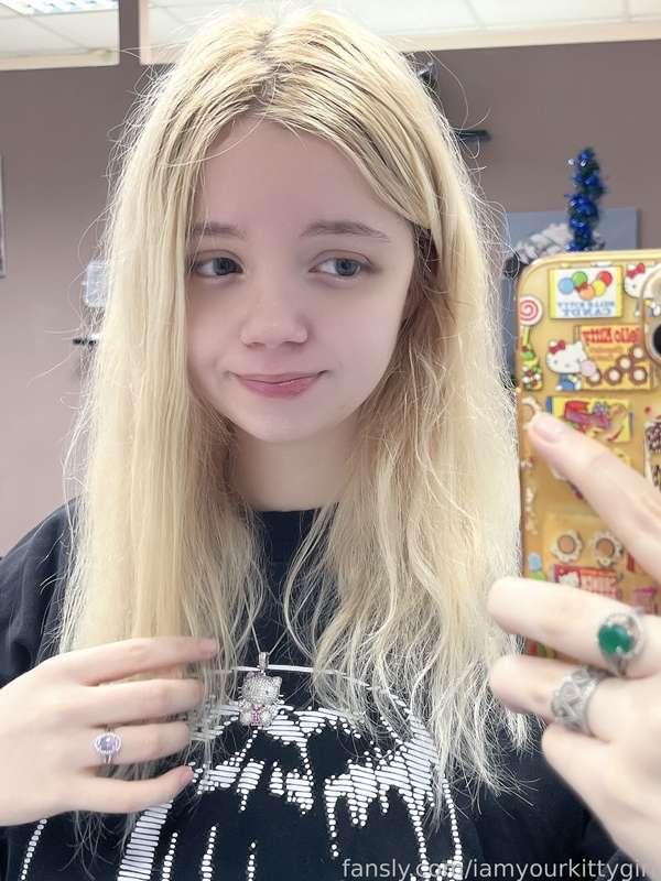 iamyourkittygirl image #2