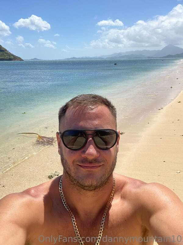 Paradise….Oahu….Hawaii….😎🌤️💦💦💦💦💜