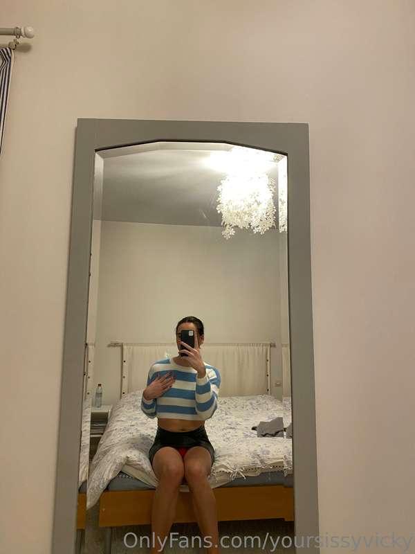 yoursissyvicky image #0