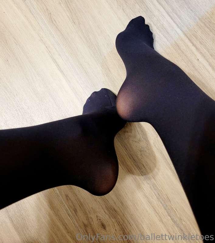 Thermal tights to stay warm through these cold days of winte..