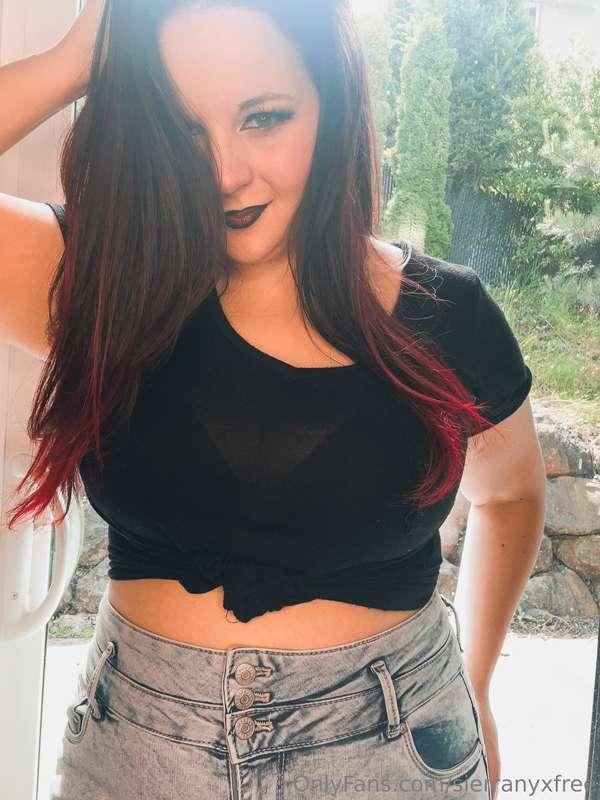 I’m horny, you’re horny.. what should we do about it 😈
