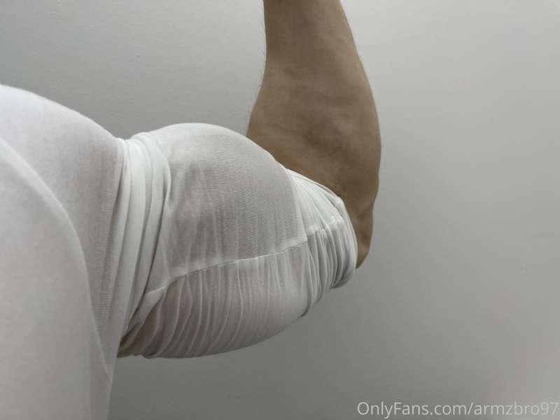 armzbro97 image #0
