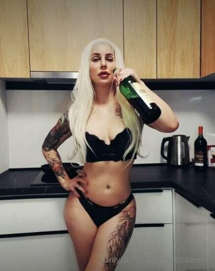 Wanna share some drinks with me? 😏