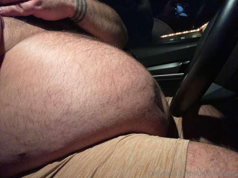 The situation now in my Kia Telluride. Seat is pushed back a..