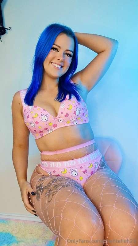 Do you like my fishnets??