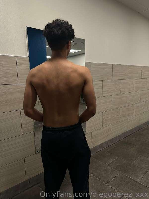Back day 😮‍💨💪🏽