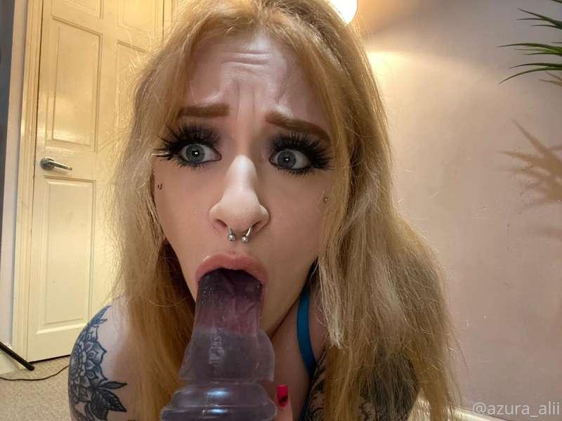 Did you catch this absolute filth in your dms this morning?!..