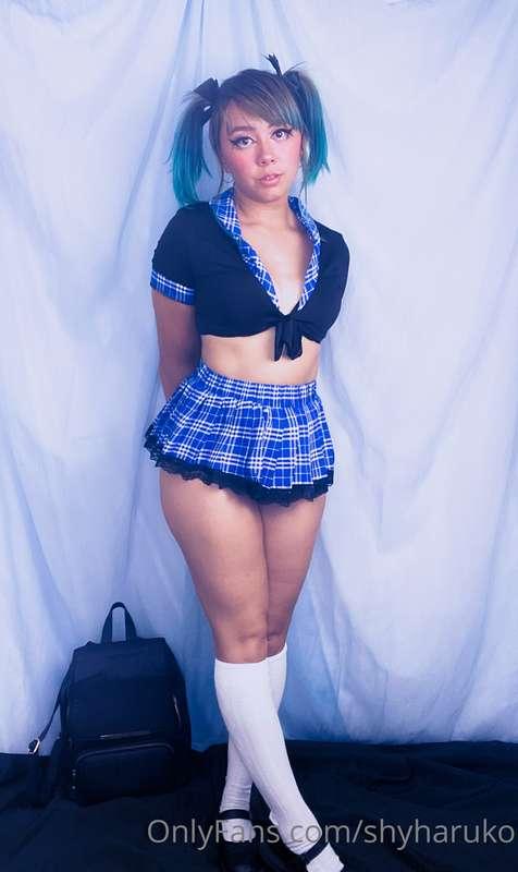 I think this skirt is a pretty good length xD