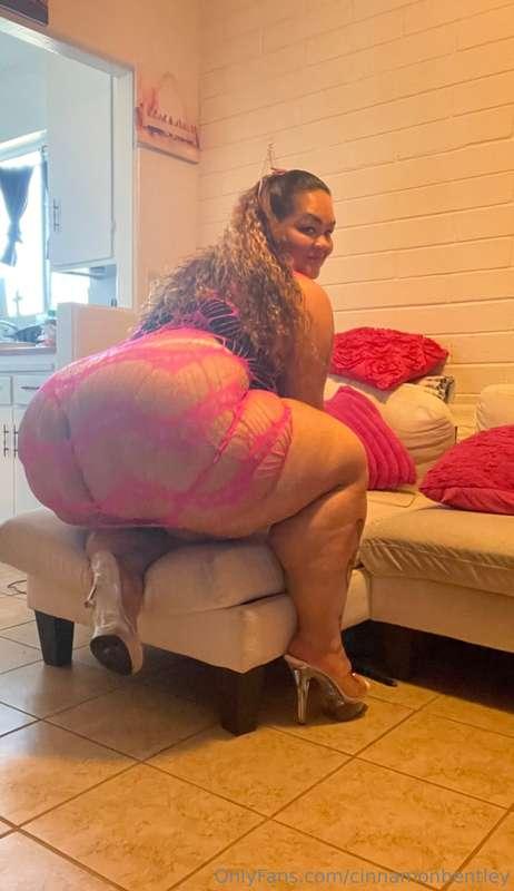 daddy come watch me cum on live right now 👉🏽👉🏽 http://onlyfa..
