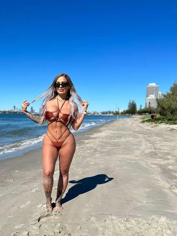 This bikini is tight in all the right places, don't you thin..