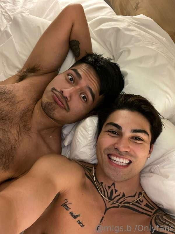 ***~Swipe right for more pictures!~*** Us relaxing and layin..