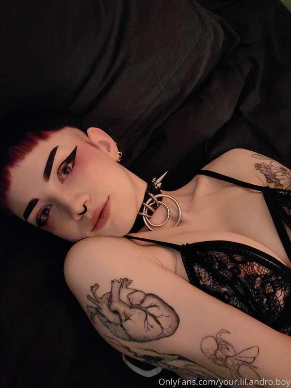 How would you like me today? 👅🖤🖤🖤