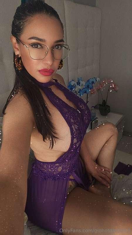I'm in live Come to play and help to cum 
