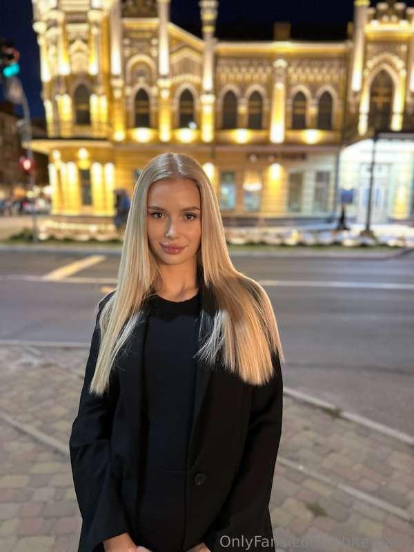 The last warm days 😇 This is the only beautiful building in ..