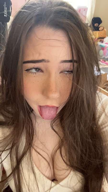 hi I’m alive :3