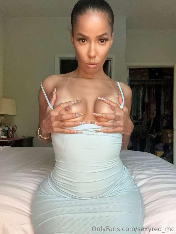 Let me spoil you today 😏 I have tons of explicit videos on s..