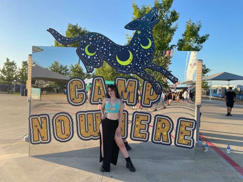 What’s the female equivalent to a male wearing sweatpants? 🤔..