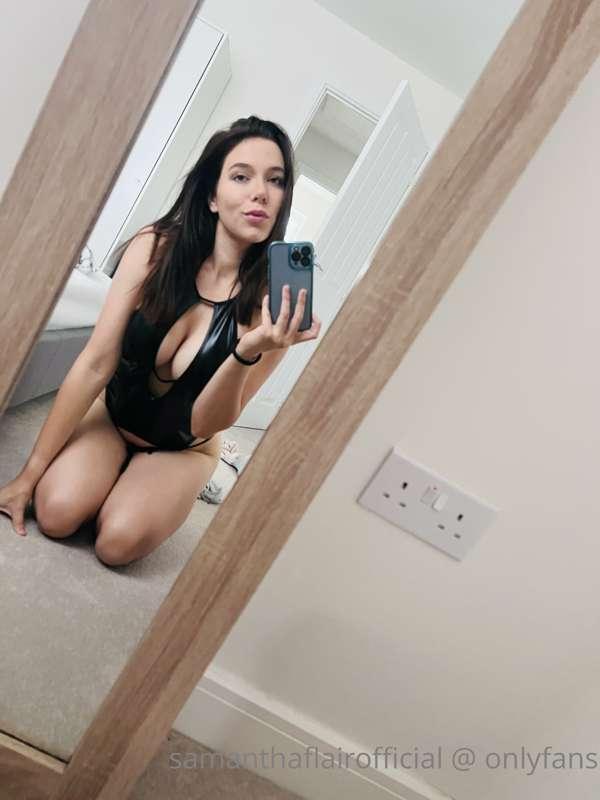 samanthaflairofficial image #0