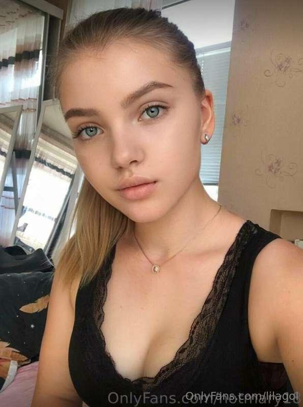 🔥FREE SUBSCRIPTION🔥  😏Sexy and slutty  😏@hotmary18  💜@hotmar..