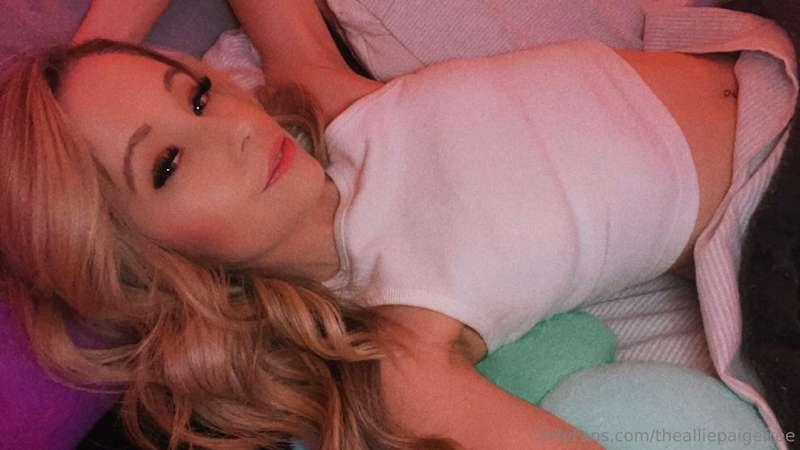 can we cuddle? 🥰