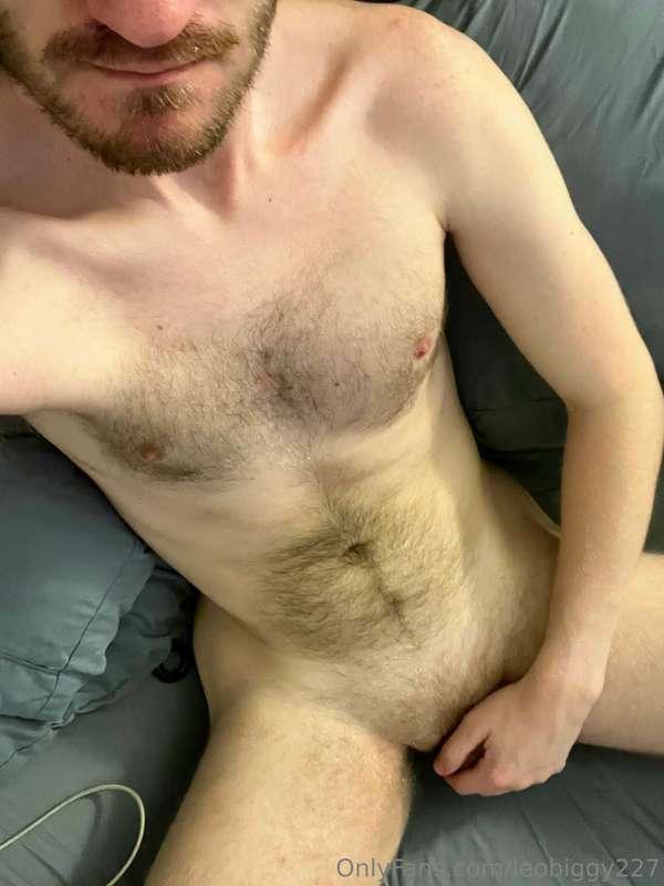 Who wants to help me get hard? I'm already horny #gayboy #se..