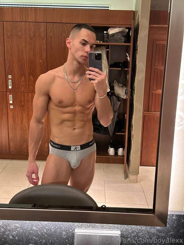 boyalexx image #2