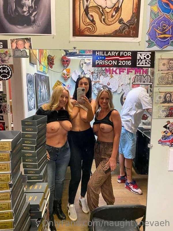 Had so much fun with my sexy gal pals @miamisthename @hotwif..