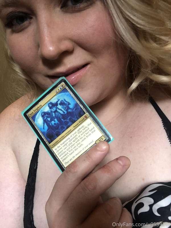 Who wants to play with me? 😉